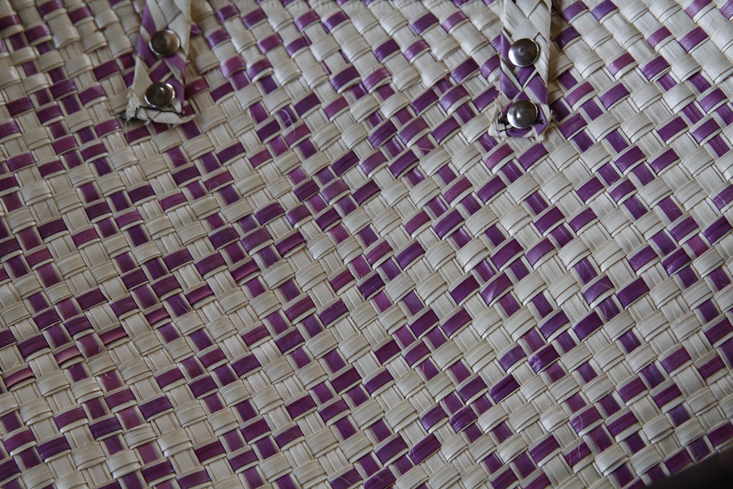  Laos_handbag.jpg 