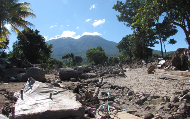 1 scene with mountain