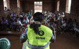 Ebola-DRC-Oxfam-Community-Education-113749lpr.jpg