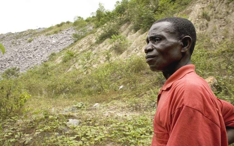 Jame Sarpong with rocks