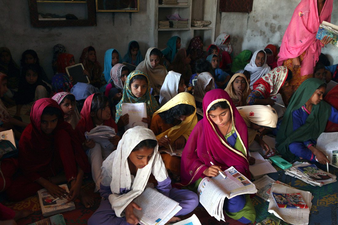 pakistan-school.jpg
