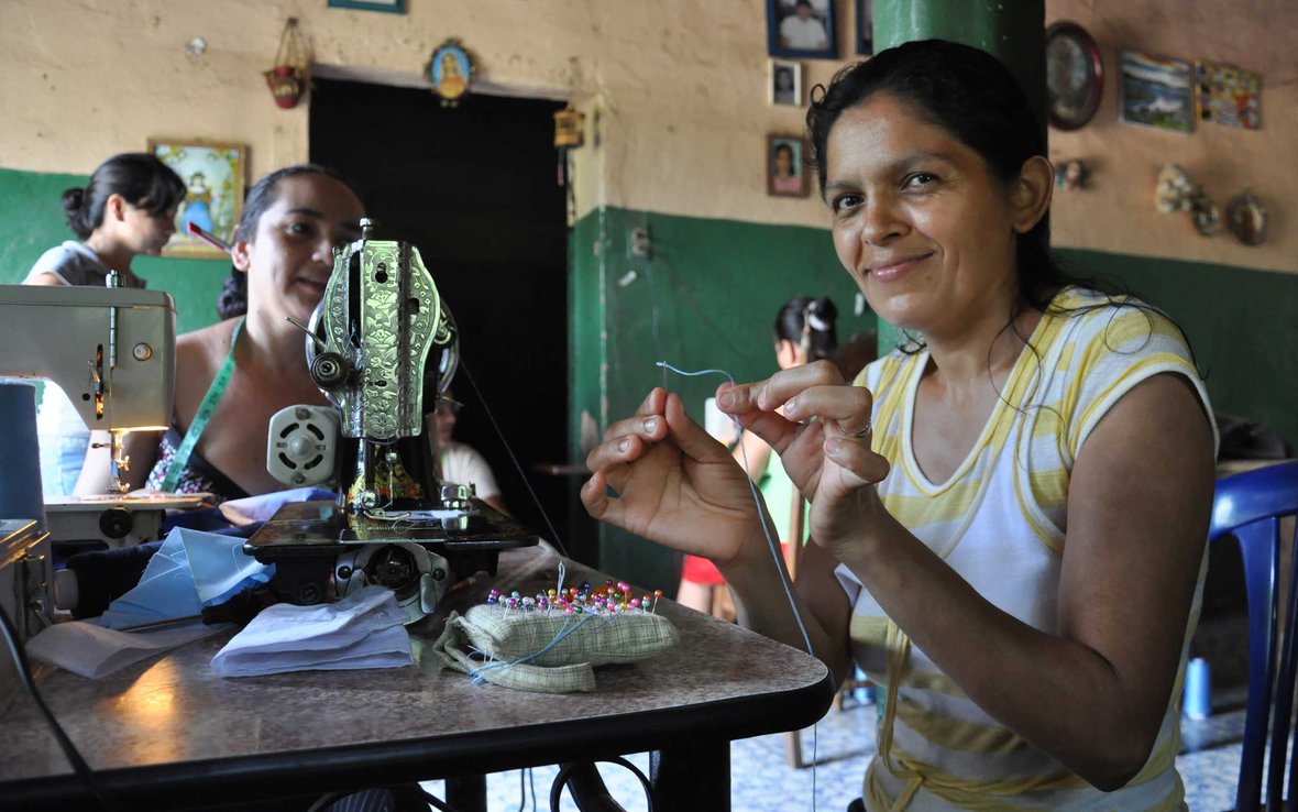 womens-group-making-uniforms-el-salvador-ous.jpg