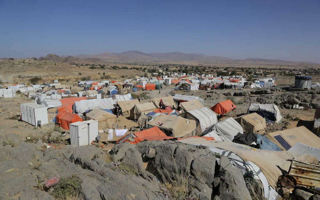 yemen-refugee-camp-water-oxfam_-web.jpg