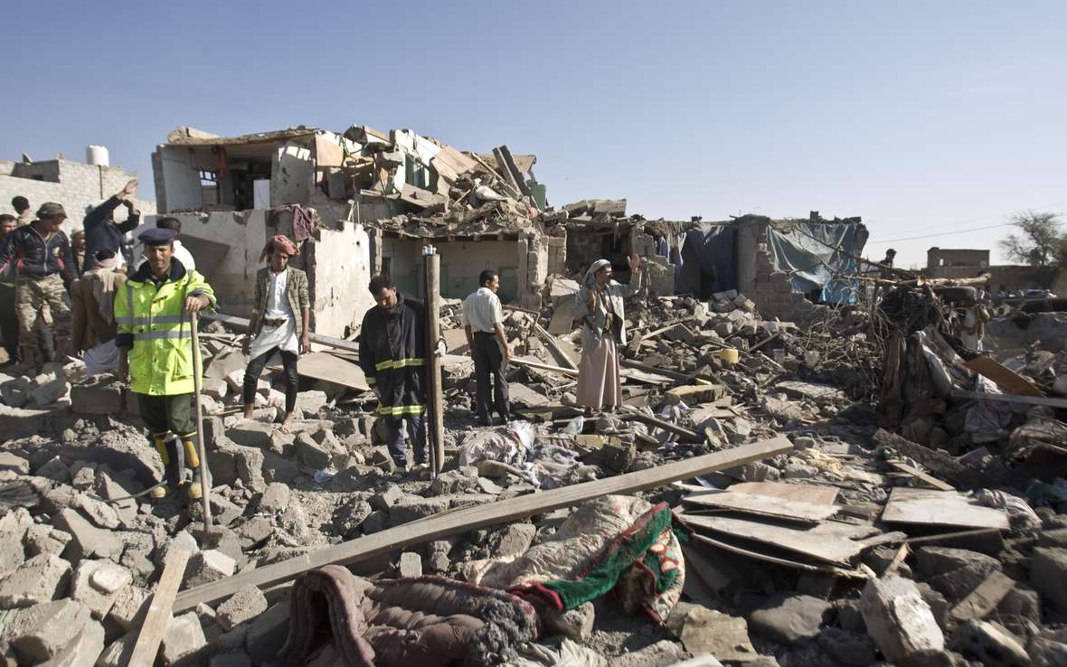 yemen-sanaa-airstrike-rubble-oxfam-91688.jpg